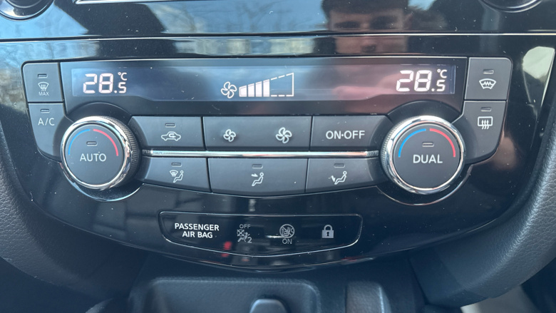 Nissan Qashqai 1.3 DiG-T Tekna+ 5dr Petrol Hatchback